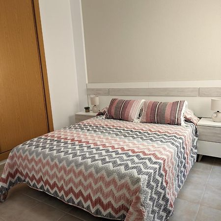 Apartamento Las Palmeras - Con Terraza, Barbacoa, Aire Acondicionado Y A 250M De La Playa! Los Alcázares Buitenkant foto