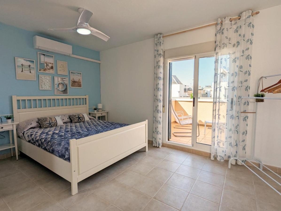 Apartamento Las Palmeras - Con Terraza, Barbacoa, Aire Acondicionado Y A 250M De La Playa! Los Alcázares Buitenkant foto